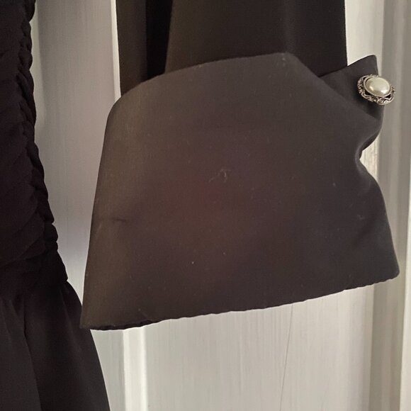 Retro-Style Black (formal) Dress - Picture 3 of 4